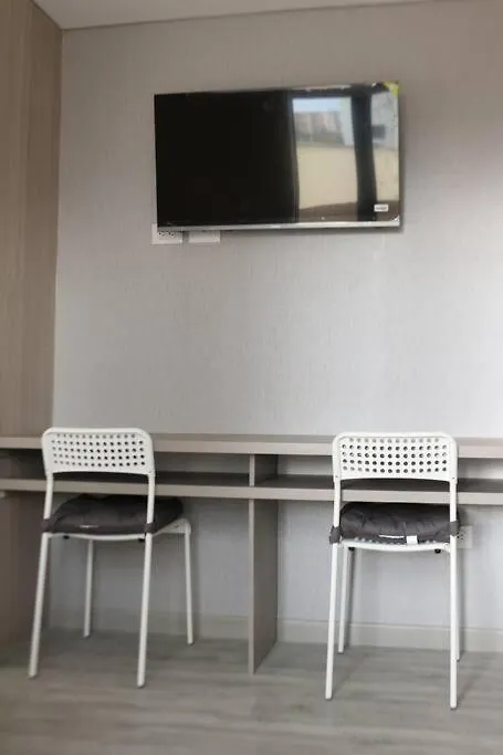 Apartment Centrico Y Moderno Apartaestudio En Quinta Paredes Bogota Colombia